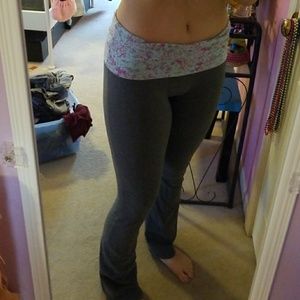 polyester yoga pants